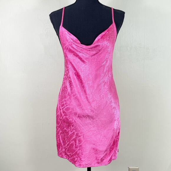 Zara Barbie Pink Textured Jacquard Animal Detail Cheetah Print Mini Slip Dress - Picture 1 of 11